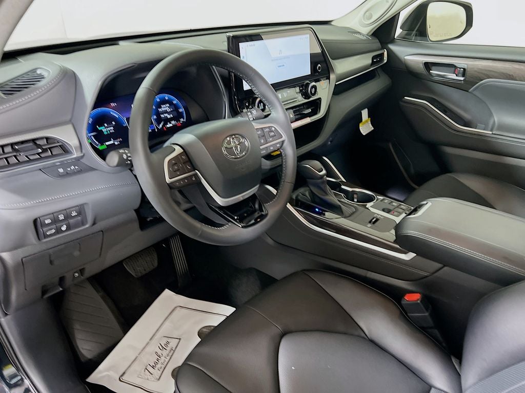 2026 Toyota Highlander Hybrid Hybrid Platinum