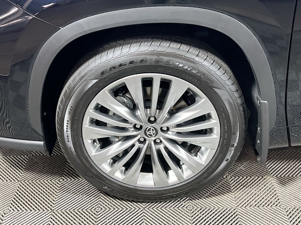 2026 Toyota Highlander Hybrid Hybrid Platinum