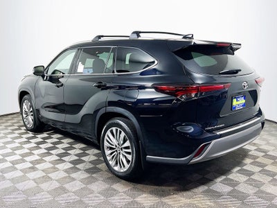 2026 Toyota Highlander Hybrid Hybrid Platinum
