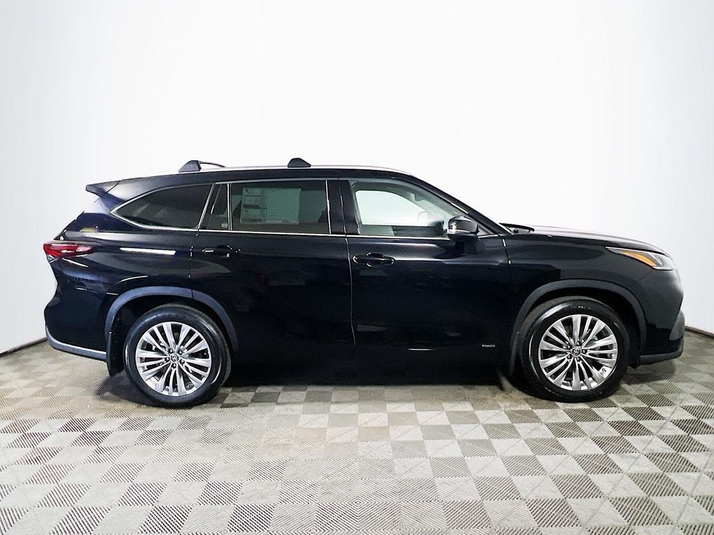 2026 Toyota Highlander Hybrid Hybrid Platinum