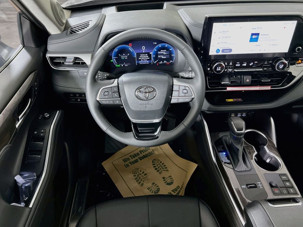 2026 Toyota Highlander Hybrid Hybrid Platinum