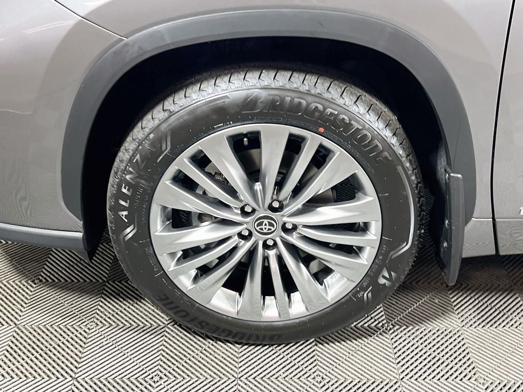 2026 Toyota Highlander Hybrid Hybrid Platinum