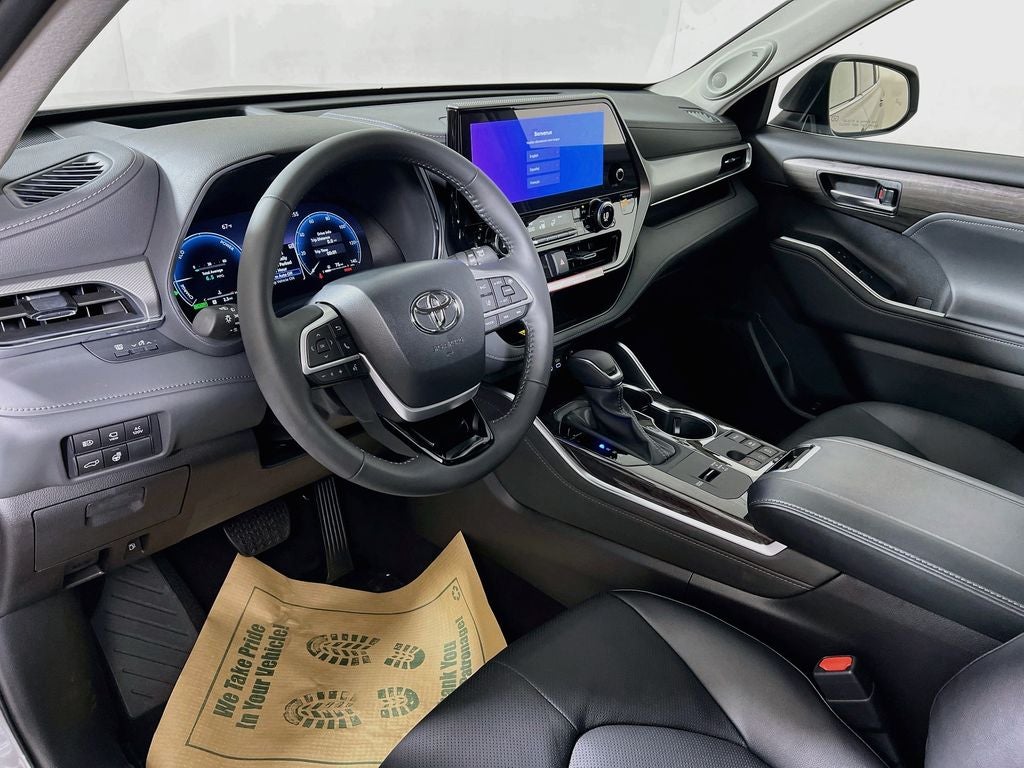2026 Toyota Highlander Hybrid Hybrid Platinum