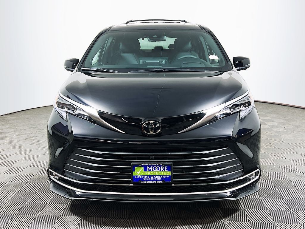 2026 Toyota Sienna Platinum