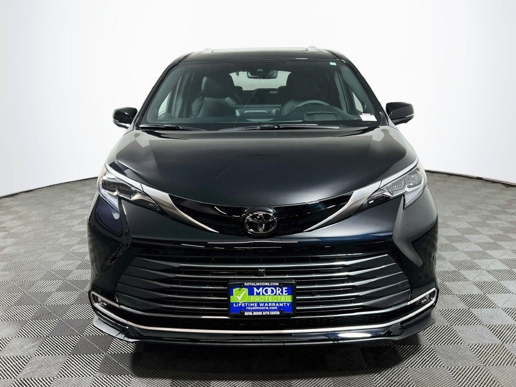 2026 Toyota Sienna Platinum