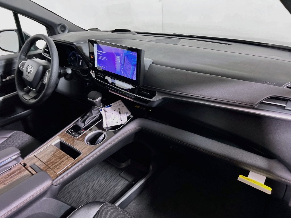 2026 Toyota Sienna Platinum