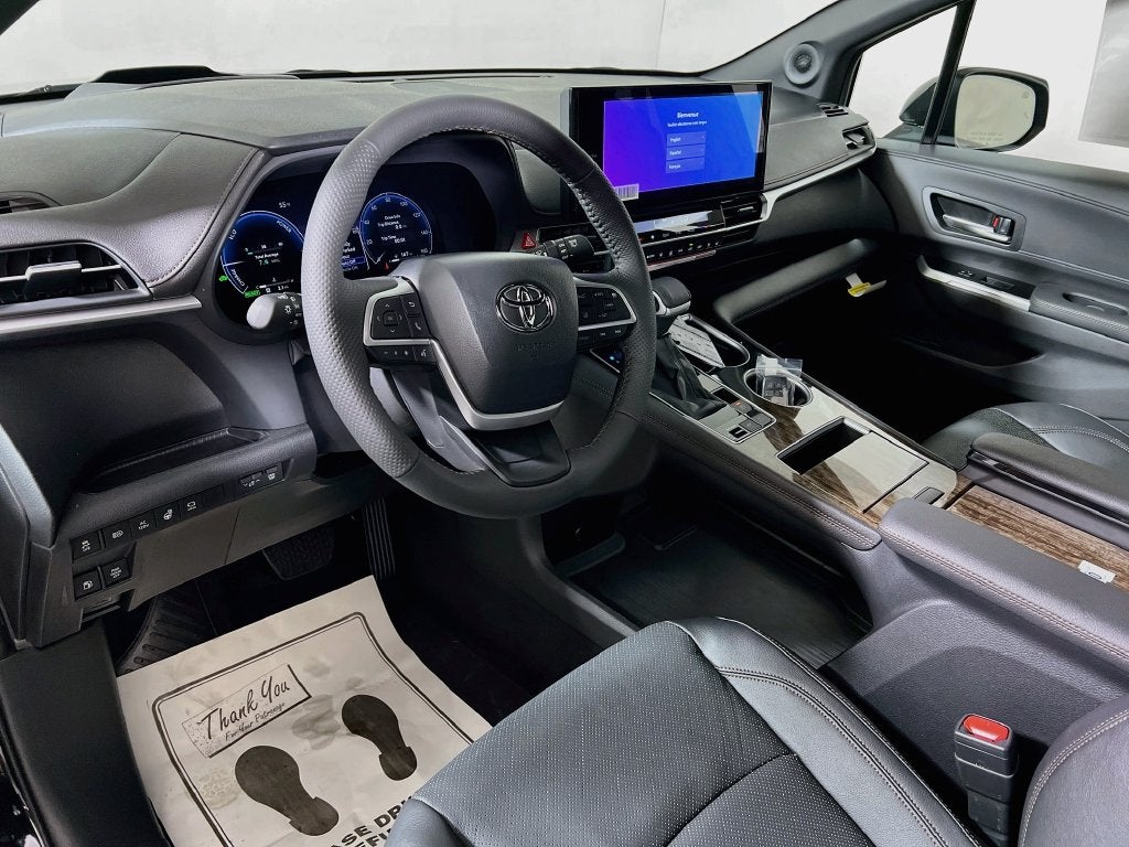 2026 Toyota Sienna Platinum
