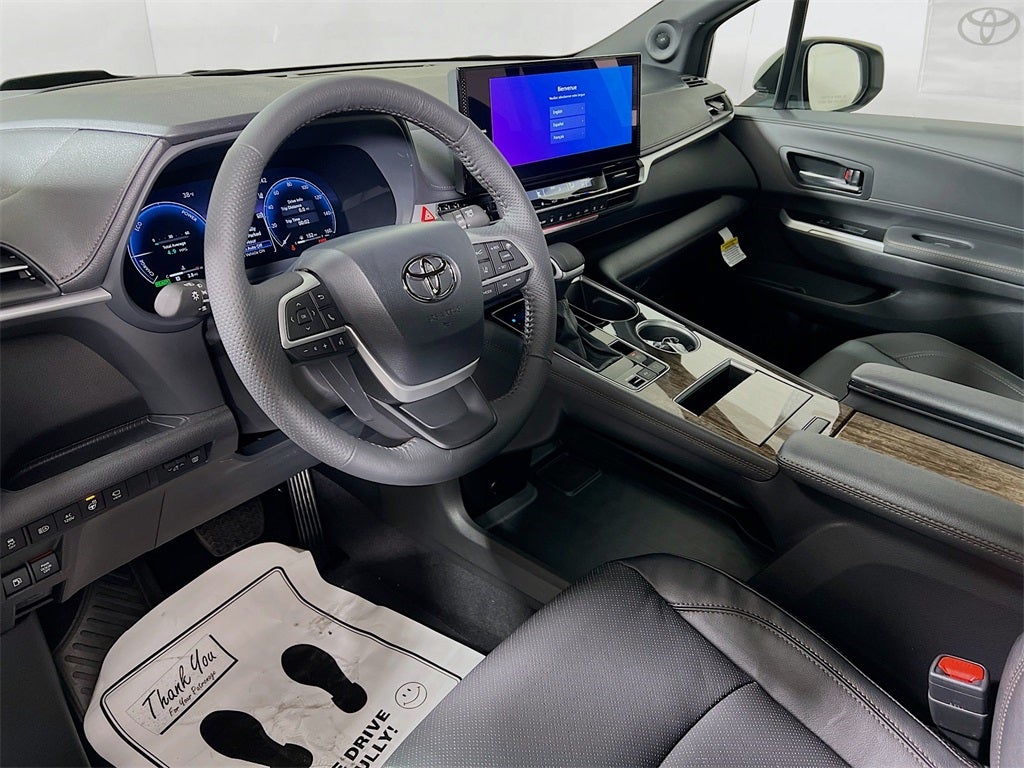 2026 Toyota Sienna Platinum