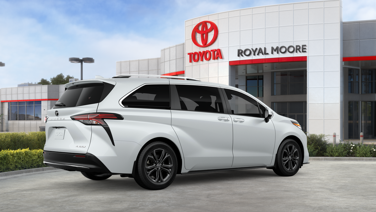 2026 Toyota Sienna Platinum