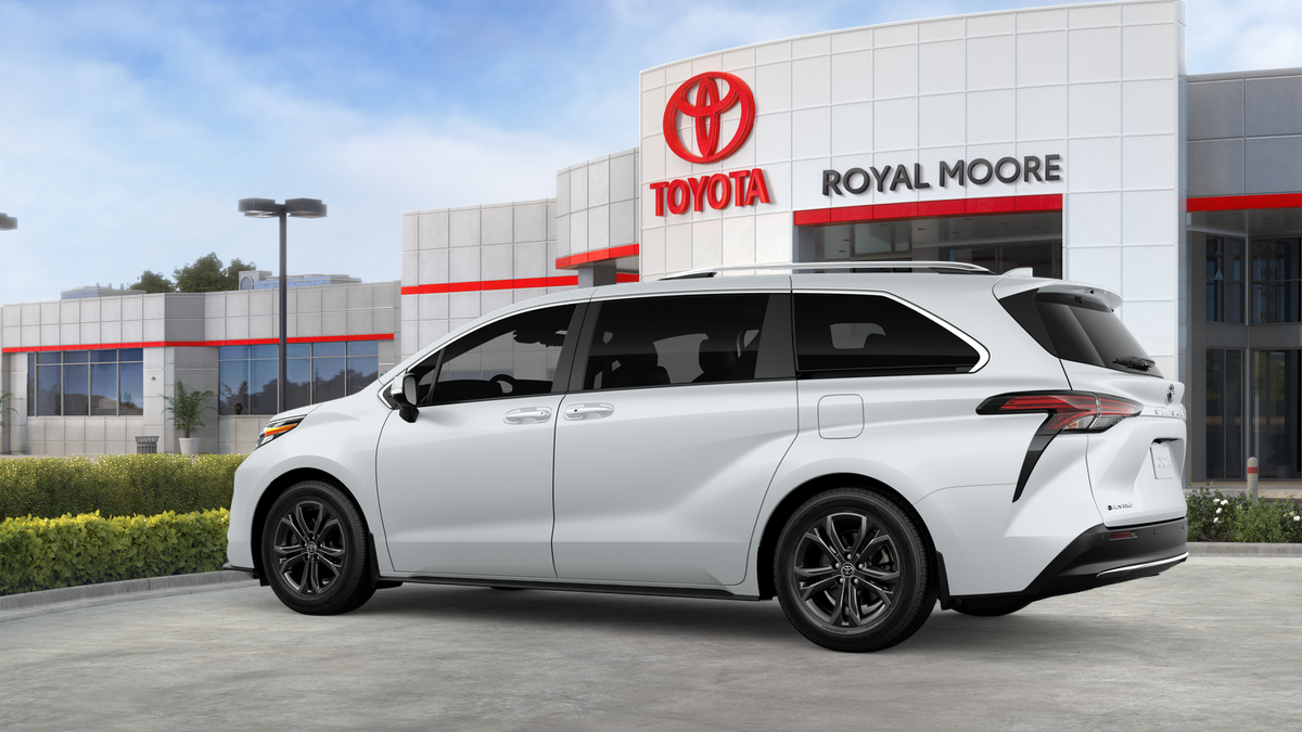 2026 Toyota Sienna Platinum