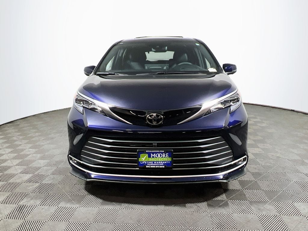 2026 Toyota Sienna Platinum