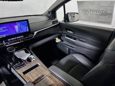 2026 Toyota Sienna Platinum