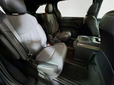 2026 Toyota Sienna Platinum S
