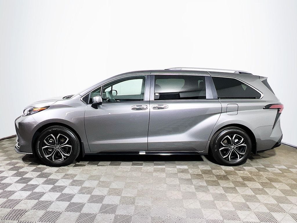 2026 Toyota Sienna Platinum S