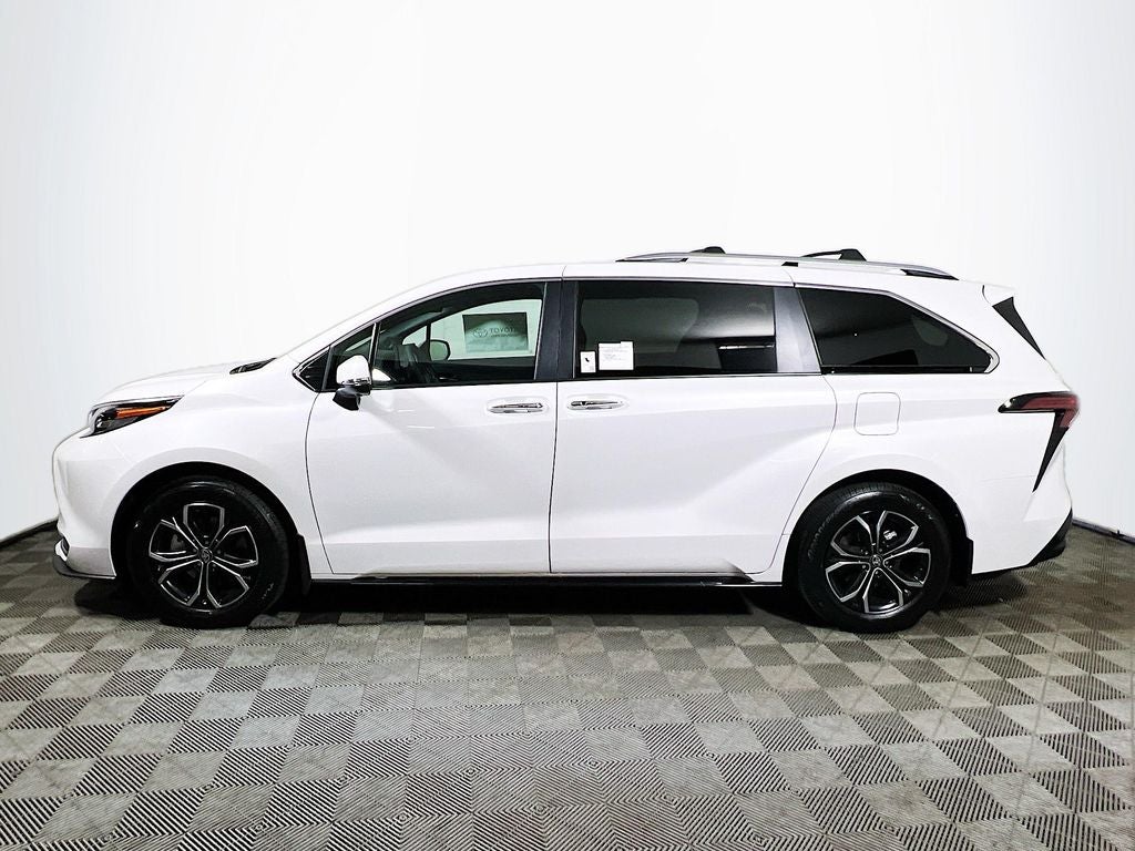 2026 Toyota Sienna Platinum S