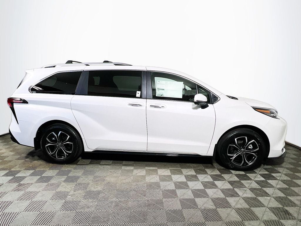 2026 Toyota Sienna Platinum S