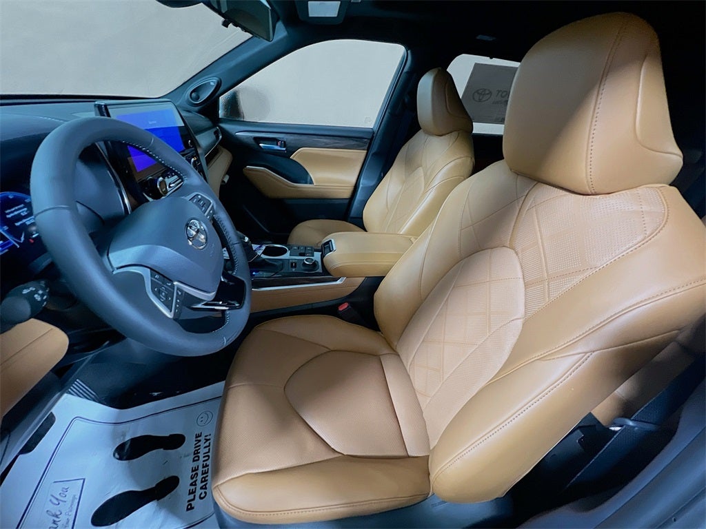 2026 Toyota Highlander Platinum S