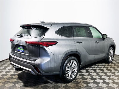 2026 Toyota Highlander Platinum S