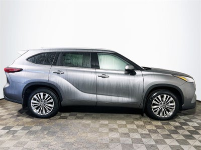 2026 Toyota Highlander Platinum S