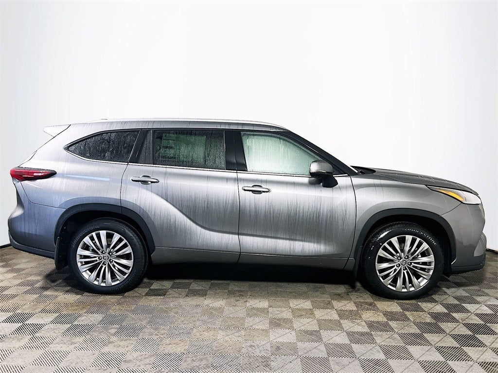 2026 Toyota Highlander Platinum S