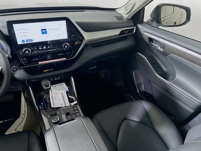 2026 Toyota Highlander Platinum
