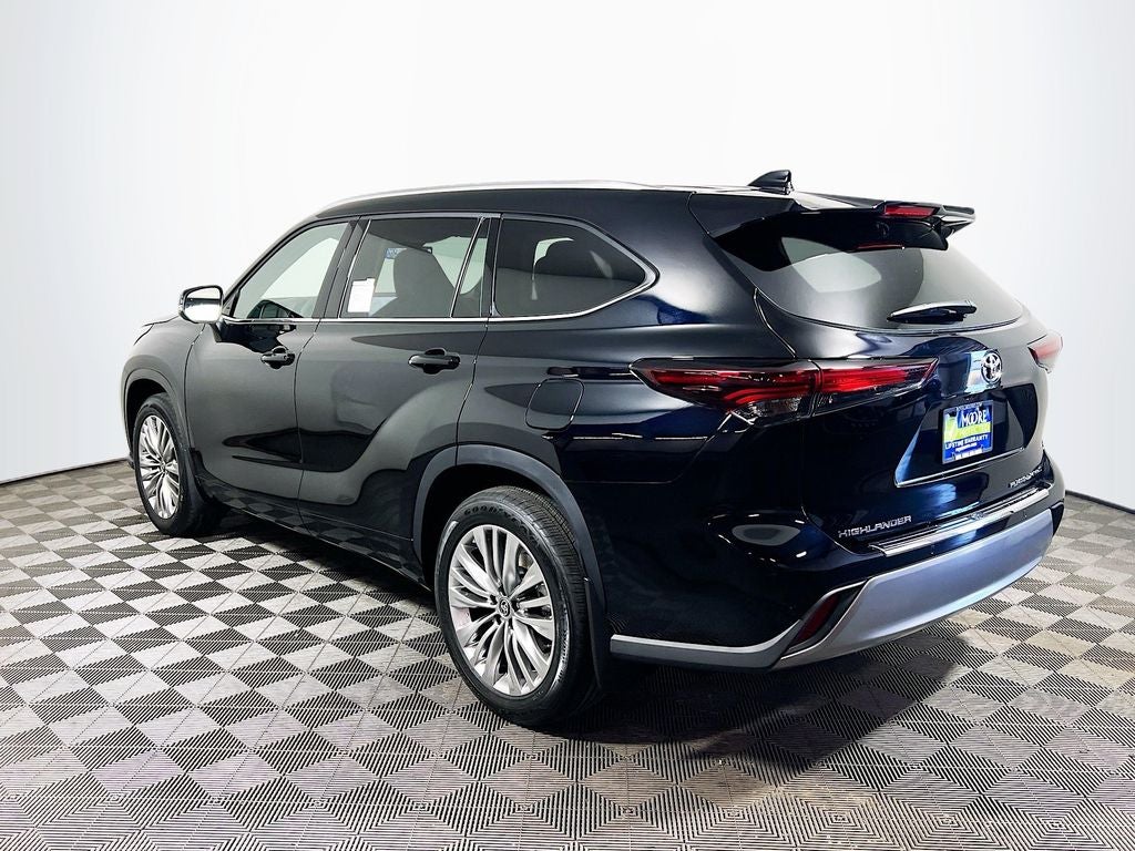 2026 Toyota Highlander Platinum