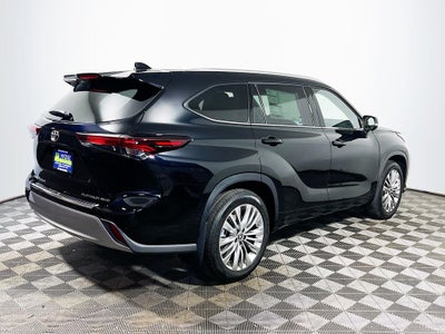 2026 Toyota Highlander Platinum