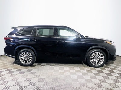 2026 Toyota Highlander Platinum