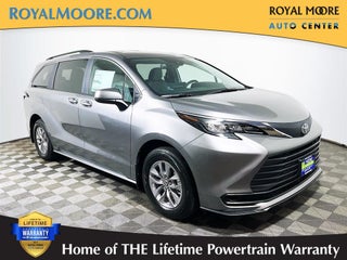 2026 Toyota Sienna LE
