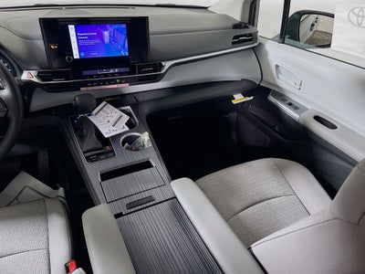 2026 Toyota Sienna LE S