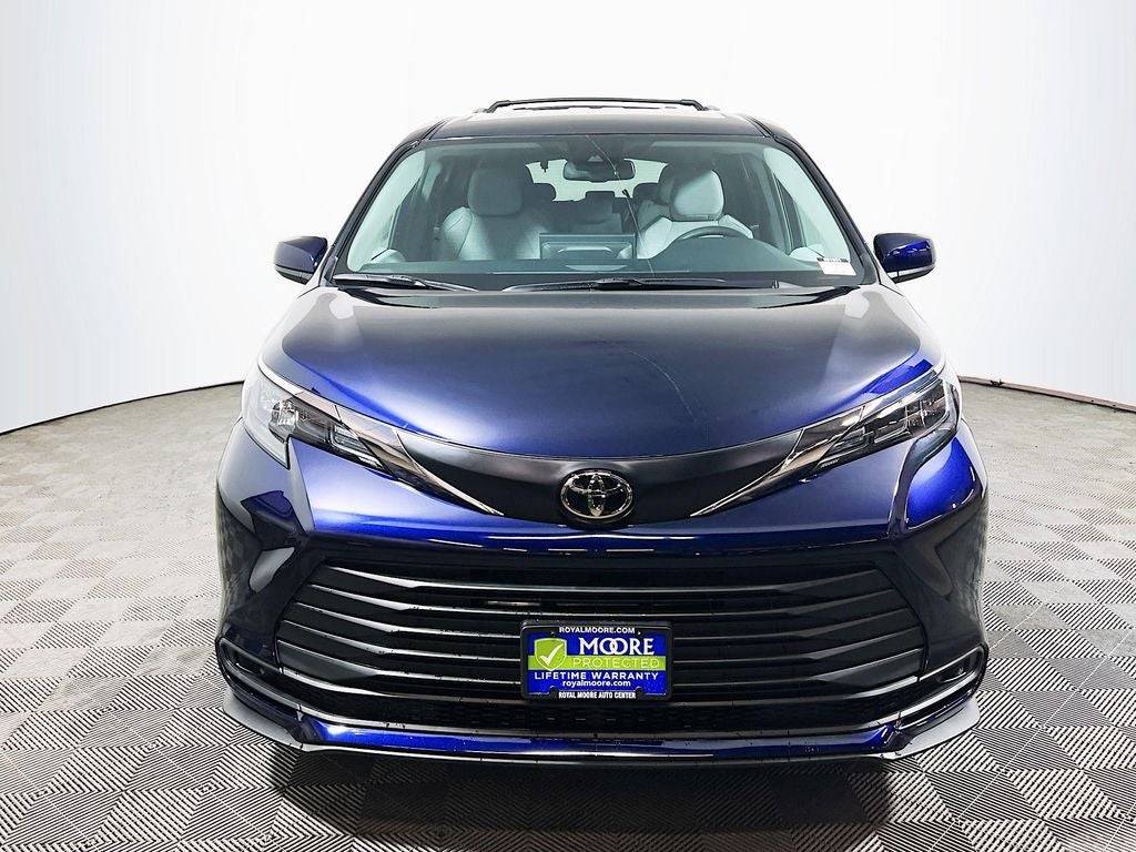 2026 Toyota Sienna LE S