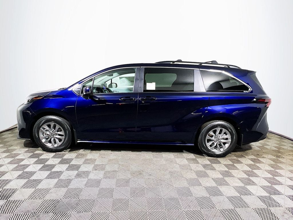2026 Toyota Sienna LE S