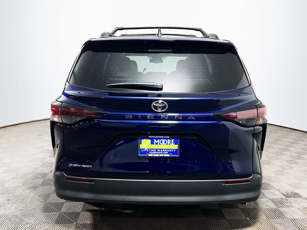 2026 Toyota Sienna LE S