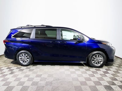 2026 Toyota Sienna LE S