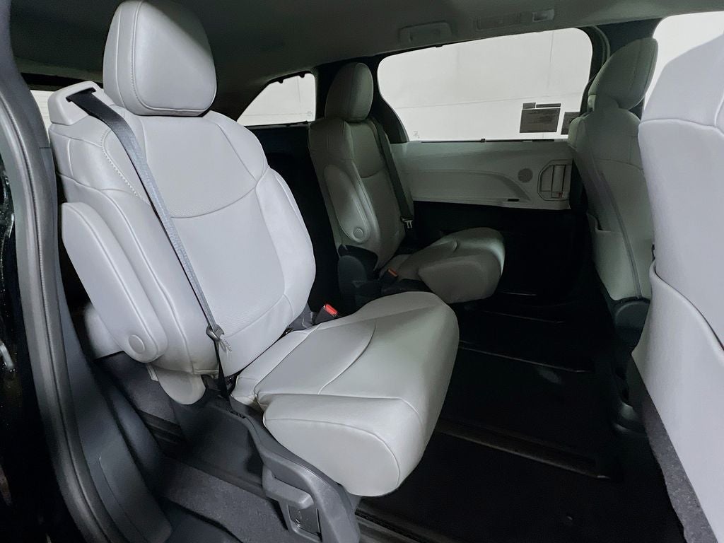 2026 Toyota Sienna XLE S