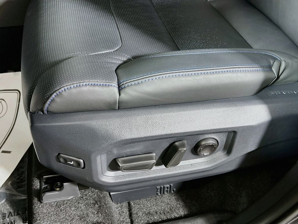 2026 Toyota Tundra i-FORCE MAX Platinum i-FORCE MAX