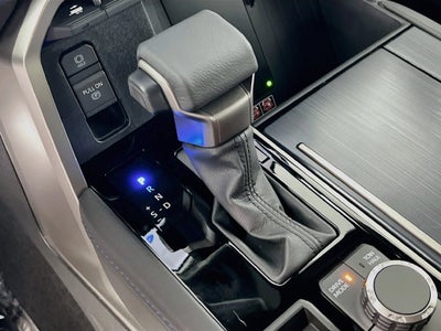 2026 Toyota Tundra i-FORCE MAX Platinum i-FORCE MAX