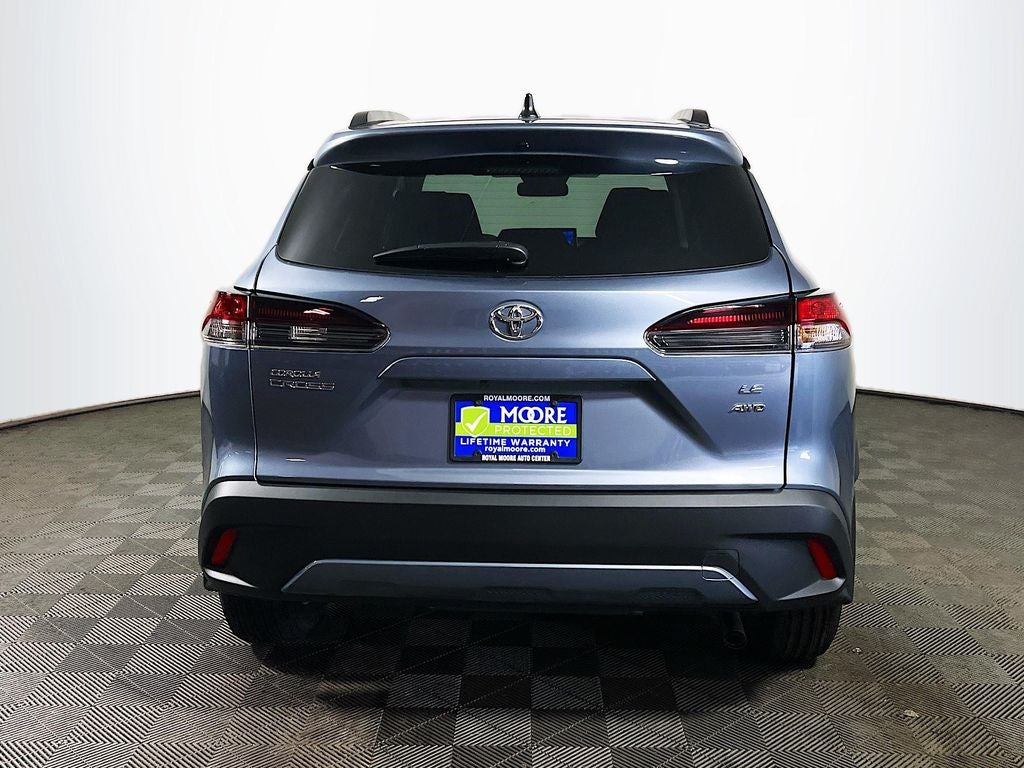 2026 Toyota Corolla Cross LE