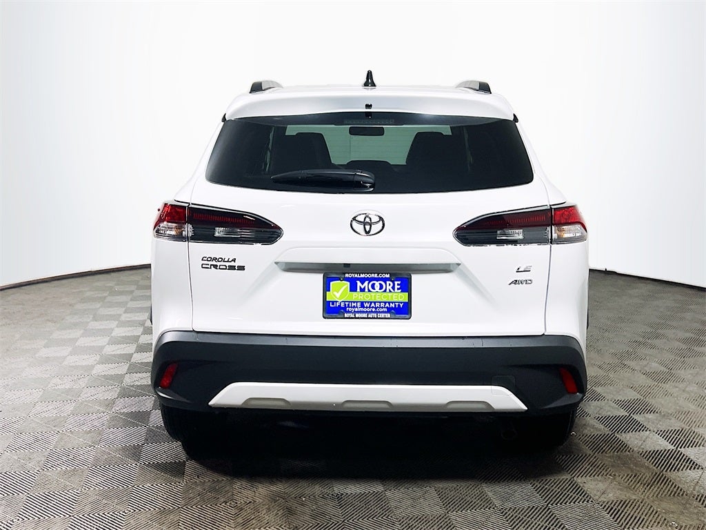 2026 Toyota Corolla Cross LE