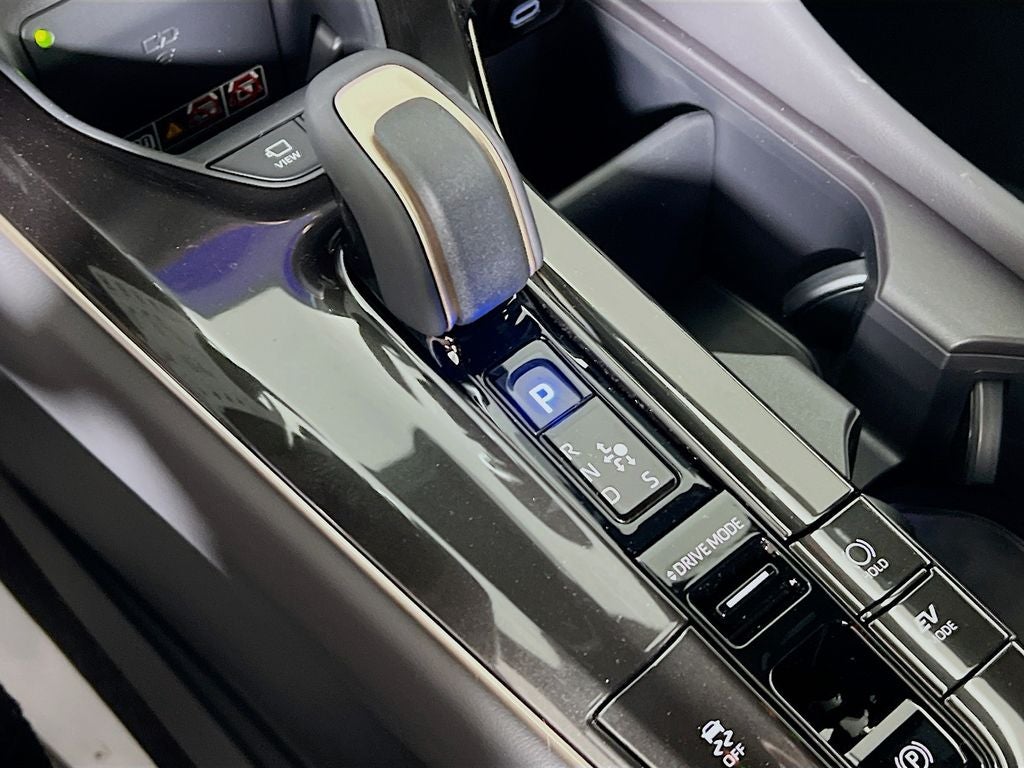 2026 Toyota Crown Signia Limited S