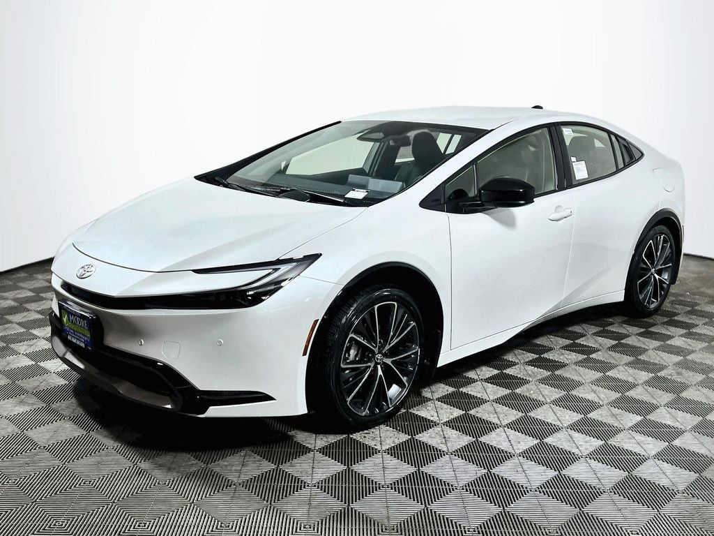 2027 Toyota Prius XLE
