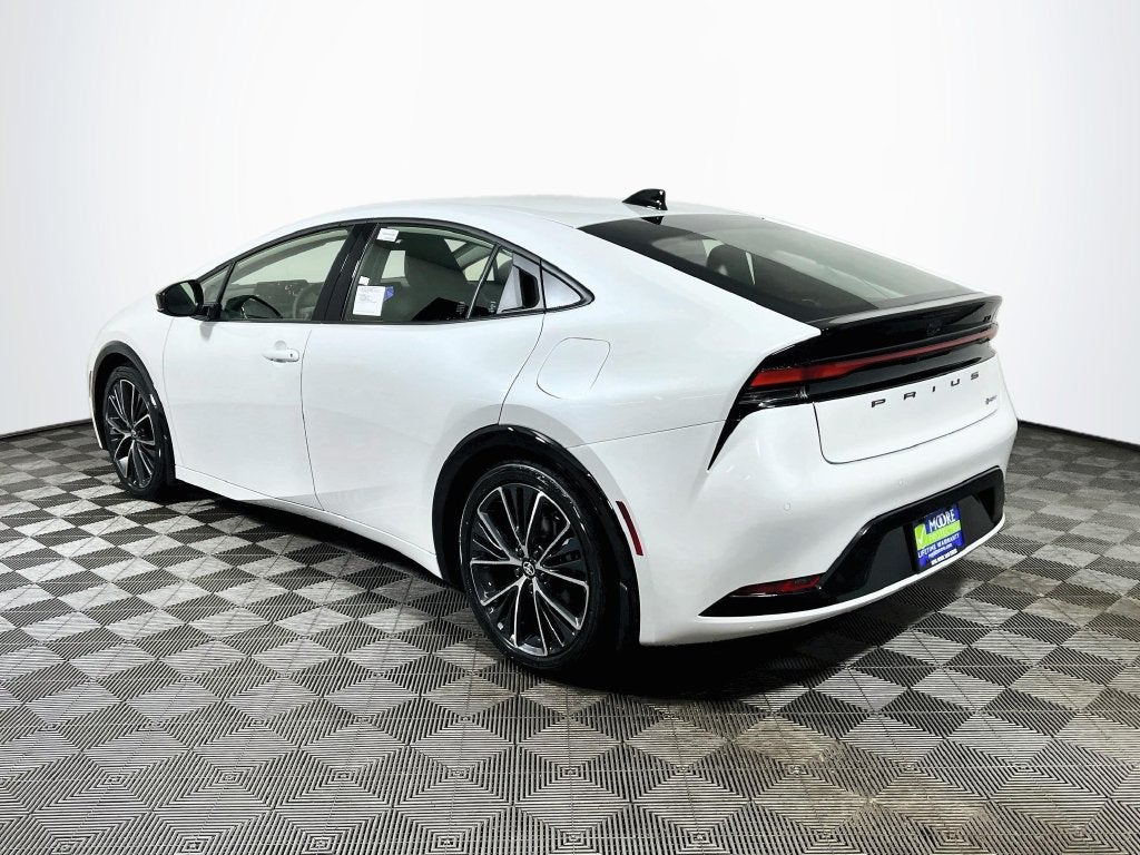 2027 Toyota Prius XLE