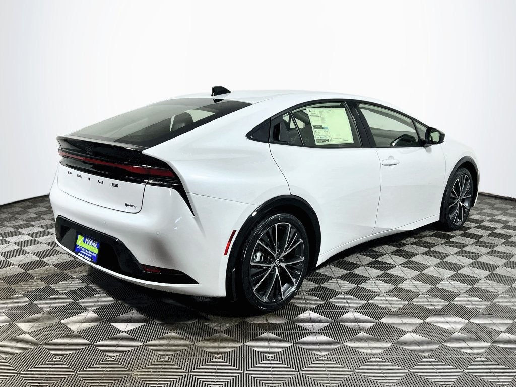 2027 Toyota Prius XLE