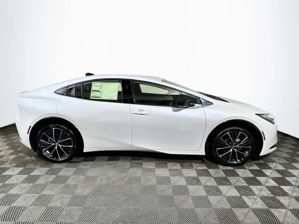 2027 Toyota Prius XLE