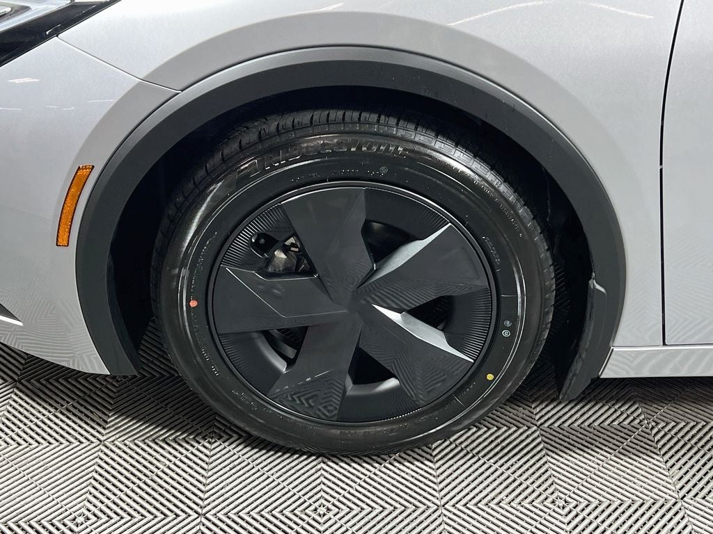 2027 Toyota Prius LE S