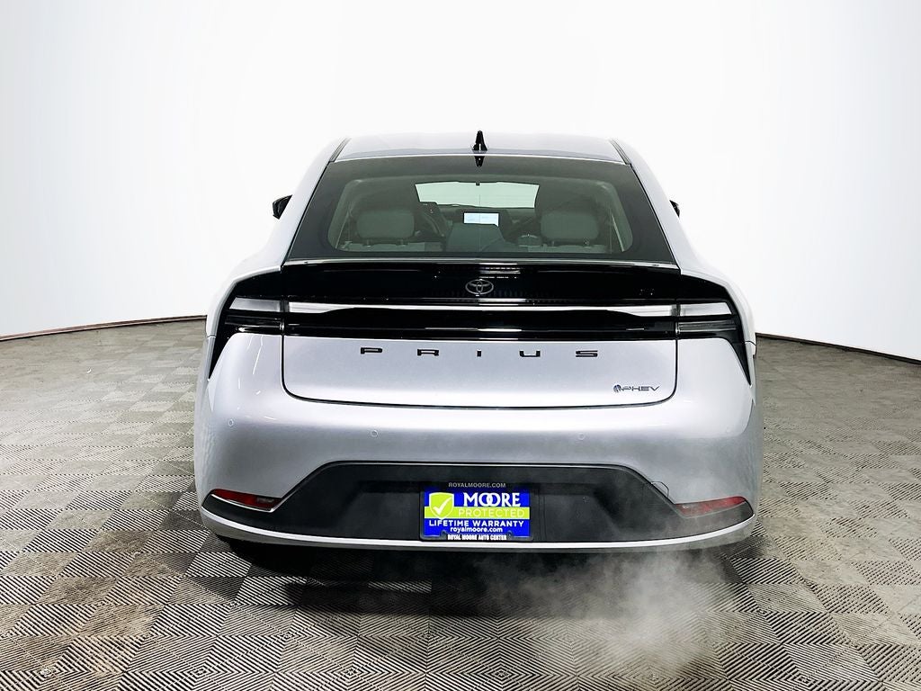 2026 Toyota Prius Plug-in Hybrid SE