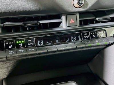 2027 Toyota Toyota Crown Platinum