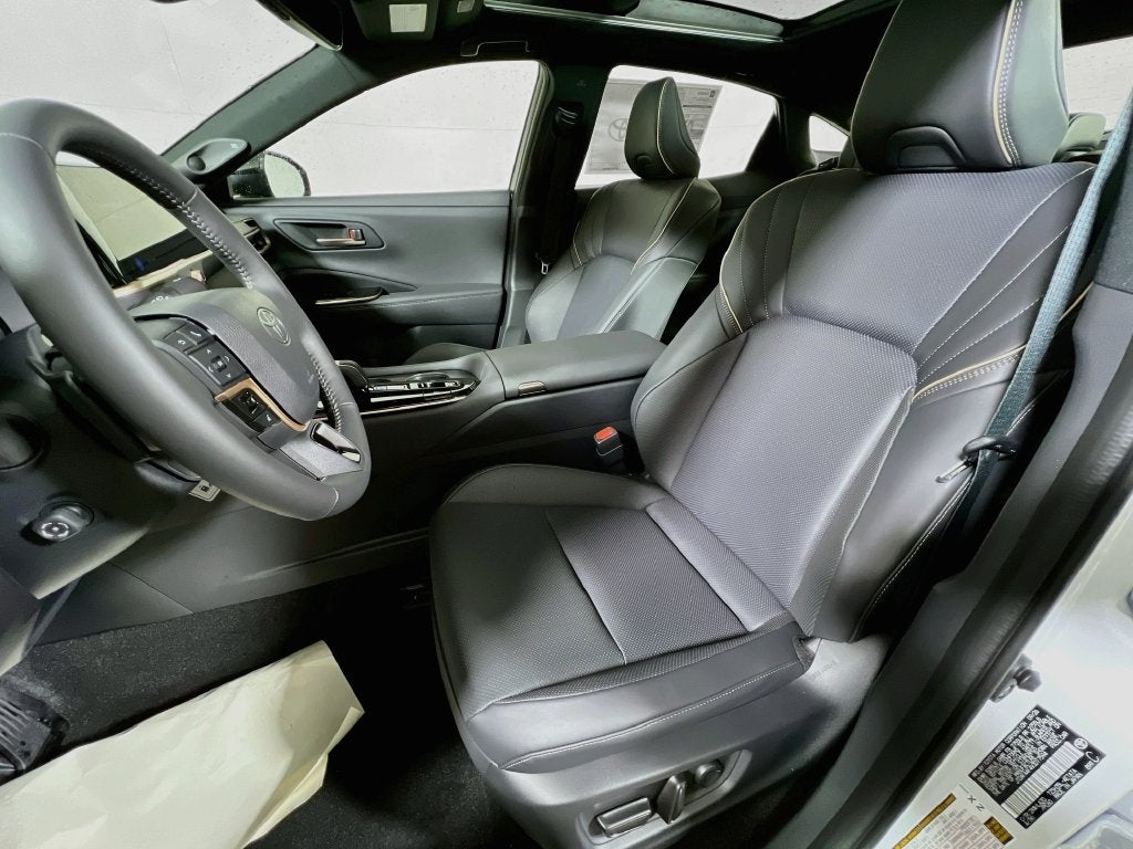 2027 Toyota Toyota Crown Platinum