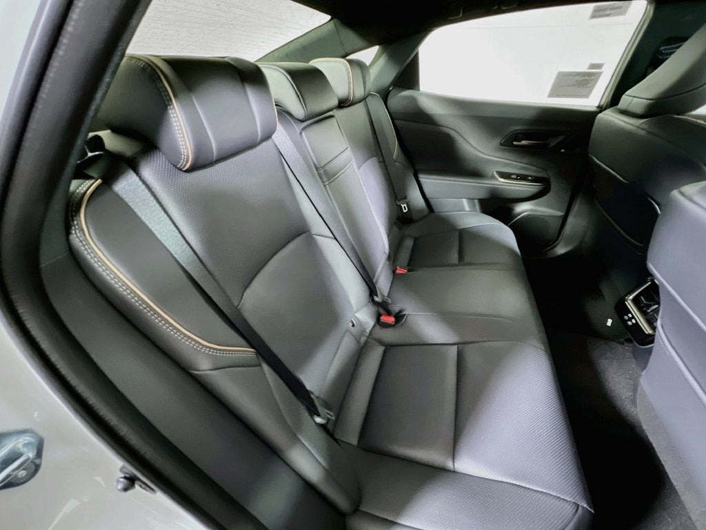2027 Toyota Toyota Crown Platinum