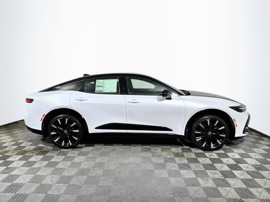 2027 Toyota Toyota Crown Platinum